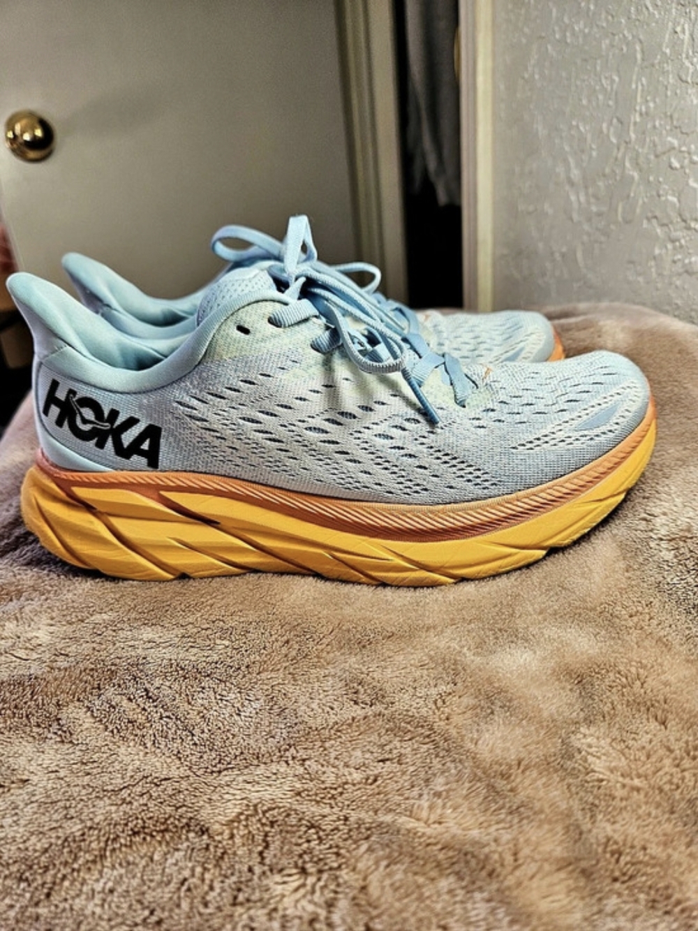 Hoka Clifton 8 Women's Athletic Shoes US 7.5 Blue & Orange
